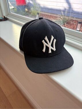 Kids NY Yankees Hat 6.5